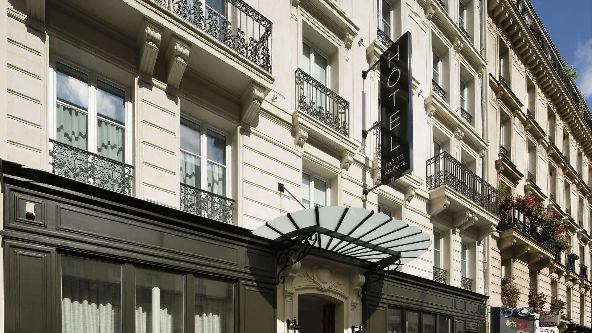 Acte V Hotel 3*